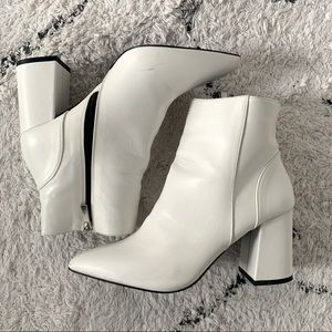 Miss Selfridge White heeled ankle boot with pointed toe.